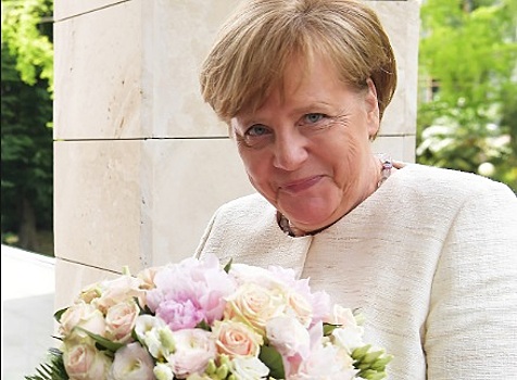 Немцам не понравились розы Путина