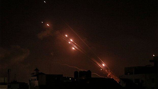 Израиль атакован десятками ракет