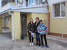 «Приватизировали вместе с нами». Как волгоградку с 2 детьми лишают жилья