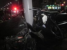 В Орле внедорожник Volvo протаранил столб. Погибли двое