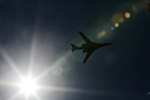 Минобороны: Ту-160 отработали пуски крылатых ракет над Баренцевым морем