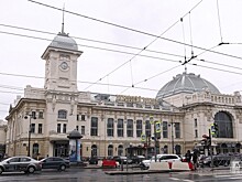 В Петербурге могут демонтировать новые провода над улицами