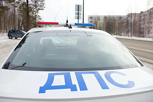 В Ноябрьске водитель автомобиля «ВАЗ» попал в больницу после столкновения с иномаркой