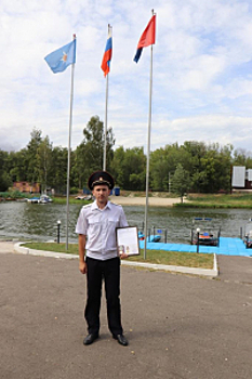 Полицейский из Тамбовской области Олег Комбаров награжден медалью МЧС России «За спасение погибающих на воде»