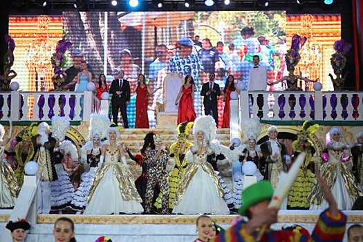 Митя Фомин и традиционный карнавал. Курортный сезон в Геленджике откроют 2 июня