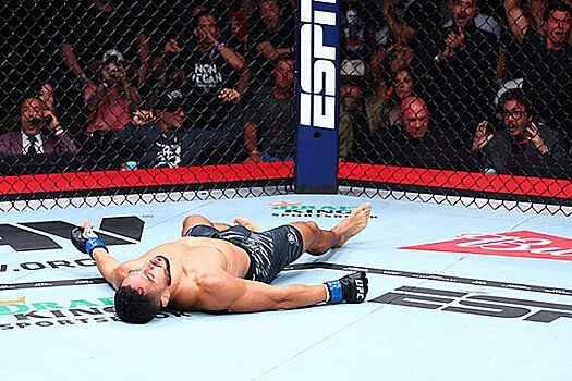 Кормье – о состоянии Пико после нокаута от Мерфи: «Его челюсть была сжата, ему не могли вытащить капу»