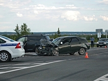 В Салехарде по дороге в Аэропорт в ДТП пострадали трое человек. Их доставили в больницу