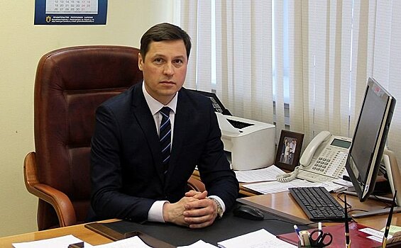 Из Минстроя с романтичным настроем: Олег Ермолаев после увольнения вспомнил о весне