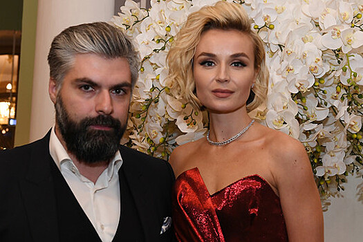 Певица Гагарина призналась, что не комментировала развод из-за дочери