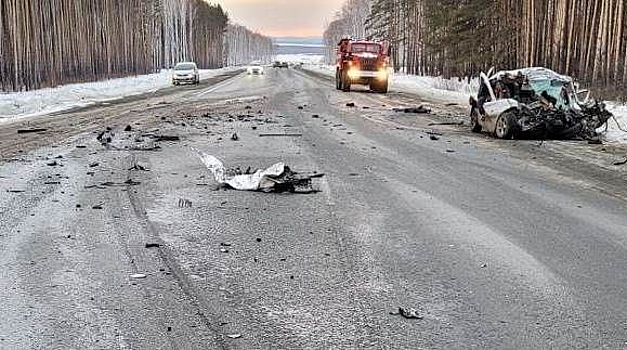 Водитель без прав и четверо его пассажиров погибли в ДТП в Челябинской области