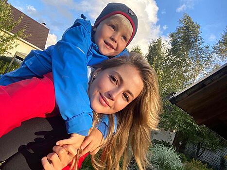 Звезда «Молодежки» Анна Михайловская опубликовала нежное видео с сыном от Тимофея Каратаева