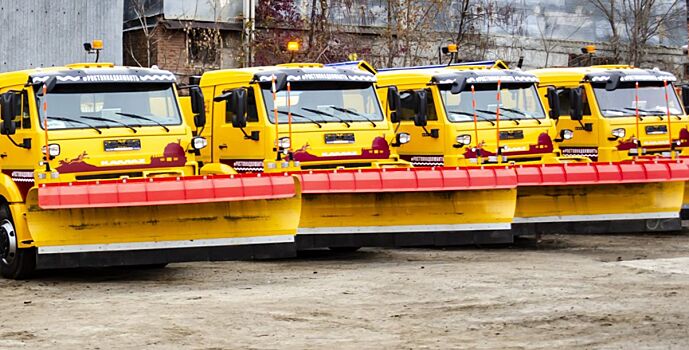 В  Ворошиловском и Железнодорожном районах Ростова прошла проверка готовности снегоуборочной техники