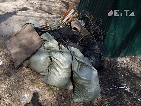 &quot;Нам самим решать глобальные проблемы дома?&quot; - жители брошенного приморскими чиновниками общежития просят о помощи