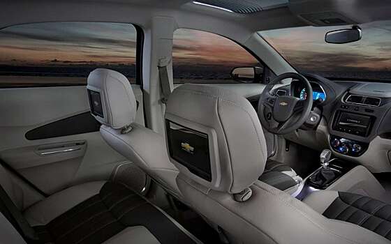 В Россию привезли новые Chevrolet Cobalt