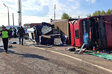 В результате ДТП с грузовиком и микроавтобусом под Смоленском госпитализированы 13 человек