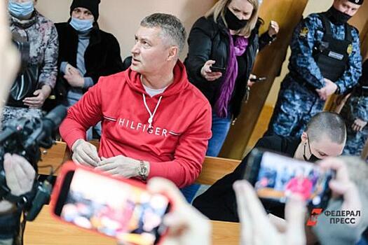 Свердловский суд снова перенес рассмотрение дела Евгения Ройзмана