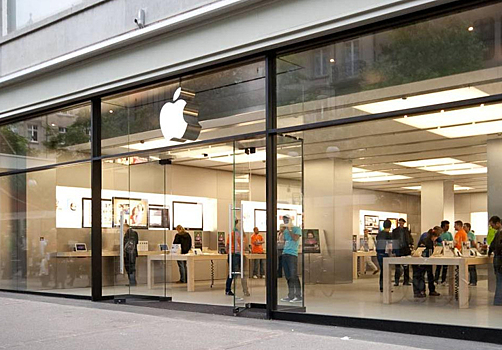 Сотрудникам магазинов Apple запретили предлагать примерку наушников и часов