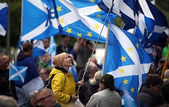 Марш за независимость Шотландии прошел в Эдинбурге