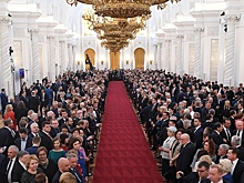 Первые гости прибывают на церемонию инаугурации Путина
