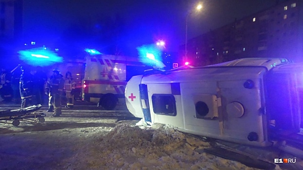 Состояние тяжелое: водитель скорой, которую на Сортировке протаранил Opel Astra, находится в коме
