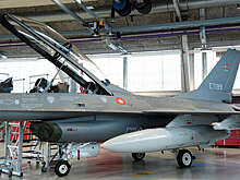 "Страна": Чехия передала Украине первый тренажер американского истребителя F-16