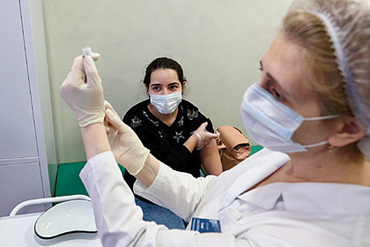 Российские врачи нашли причину побочных эффектов после вакцины от коронавируса