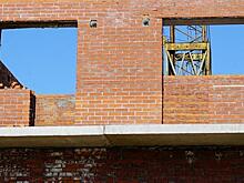 Недостроенное здание разберут по кирпичику в Хабаровске