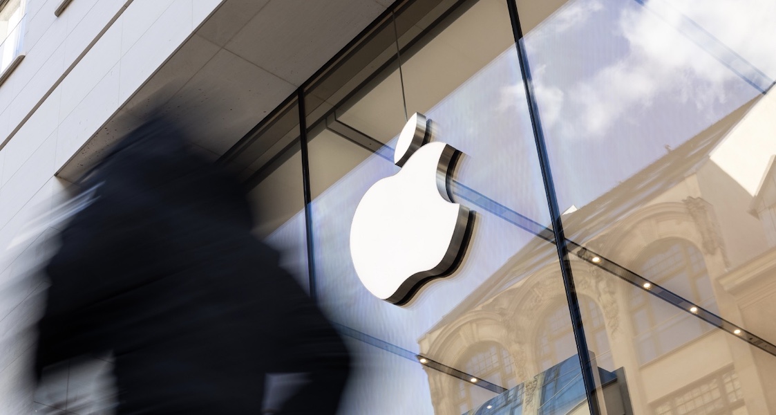 Трамп пригрозил Apple пошлинами за производство iPhone вне США - EuroPress.news