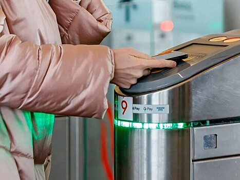 Билетная система "СберТройка" работает на 2 500 маршрутах городского транспорта РФ