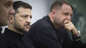 Зеленского предупредили о возможном госперевороте