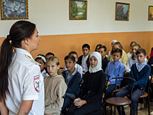 Транспортные полицейские Крыма совместно с Общественным советом провели для школьников урок безопасности
