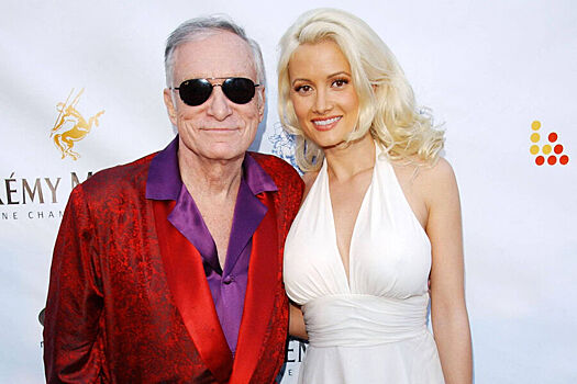 Актриса рассказала о групповом сексе с Хью Хефнером