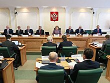 Сенатор Климов о вмешательстве в дела РФ: работают, как "бешеные принтеры"