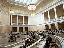 В заксобрании Петербурга оценили готовность города к переезду корпораций