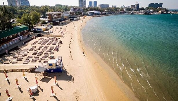 Казаки перекрыли подход к пляжу под Анапой и собирали по 200 рублей с отдыхающих РФ
