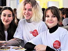 В администрации Ростова вручили награды волонтерам