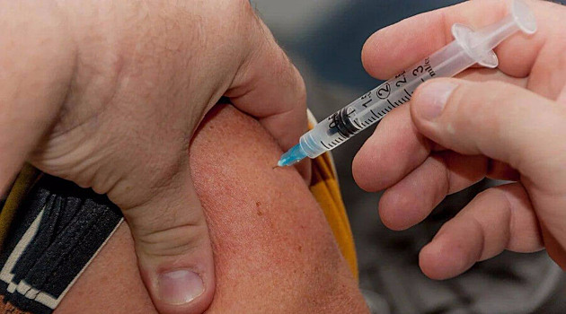В ЛНР началась вакцинация от COVID-19 вакциной "Спутник V"