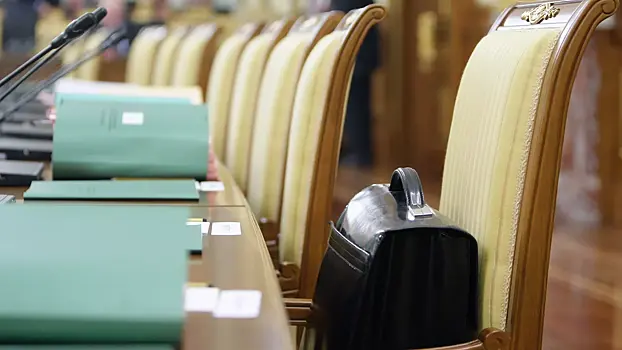 Полуголая жена депутата нахамила россиянам в соцсетях