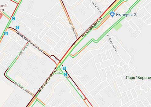 Транспортный коллапс сковал Московское шоссе в Самаре