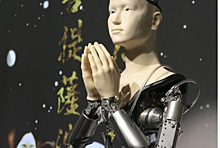 Японцы собрали робота‐бога и теперь поклоняются ему. ИИ решил поработить мир?