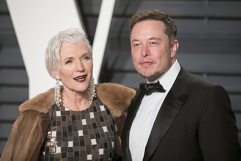 Но главной женщиной в жизни Илона остается мама  - Мэй Маск.