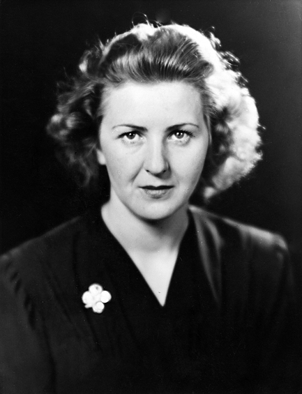 Ева Браун, 1944 год