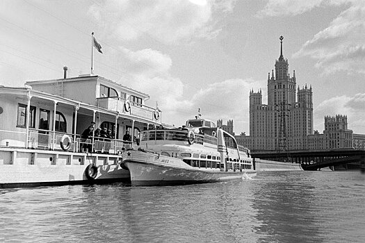 Водные маршруты: Главархив рассказал об истории перевозок по Москве-реке