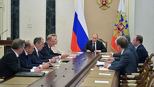 Путин обсудил с СБ Сирию и Украину