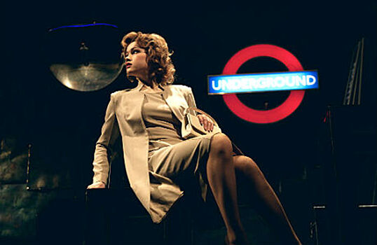 «Изгнание», «Бенефис» Владимира Этуша и новые выставки. Афиша BFM.ru