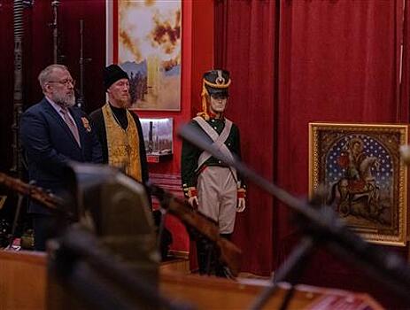 В Самаре 30-й мотострелковой бригаде вручили икону Георгия Победоносца