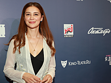 Равшана Куркова поразила поклонников моложавой внешностью