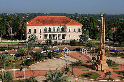 Захарова: РФ призывает стороны в Гвинее-Бисау к сдержанности