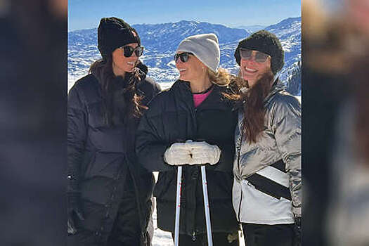 Герцогиня Меган Маркл снялась с подругами на горнолыжном курорте