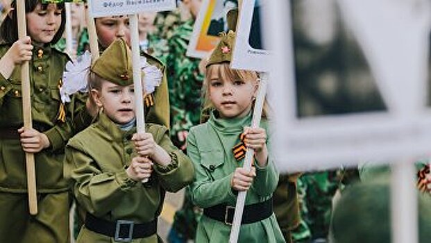 Токио симбун (Япония): мир накрыла волна демонстраций. Власть пиарится на Великой Отечественной войне, используя патриотизм